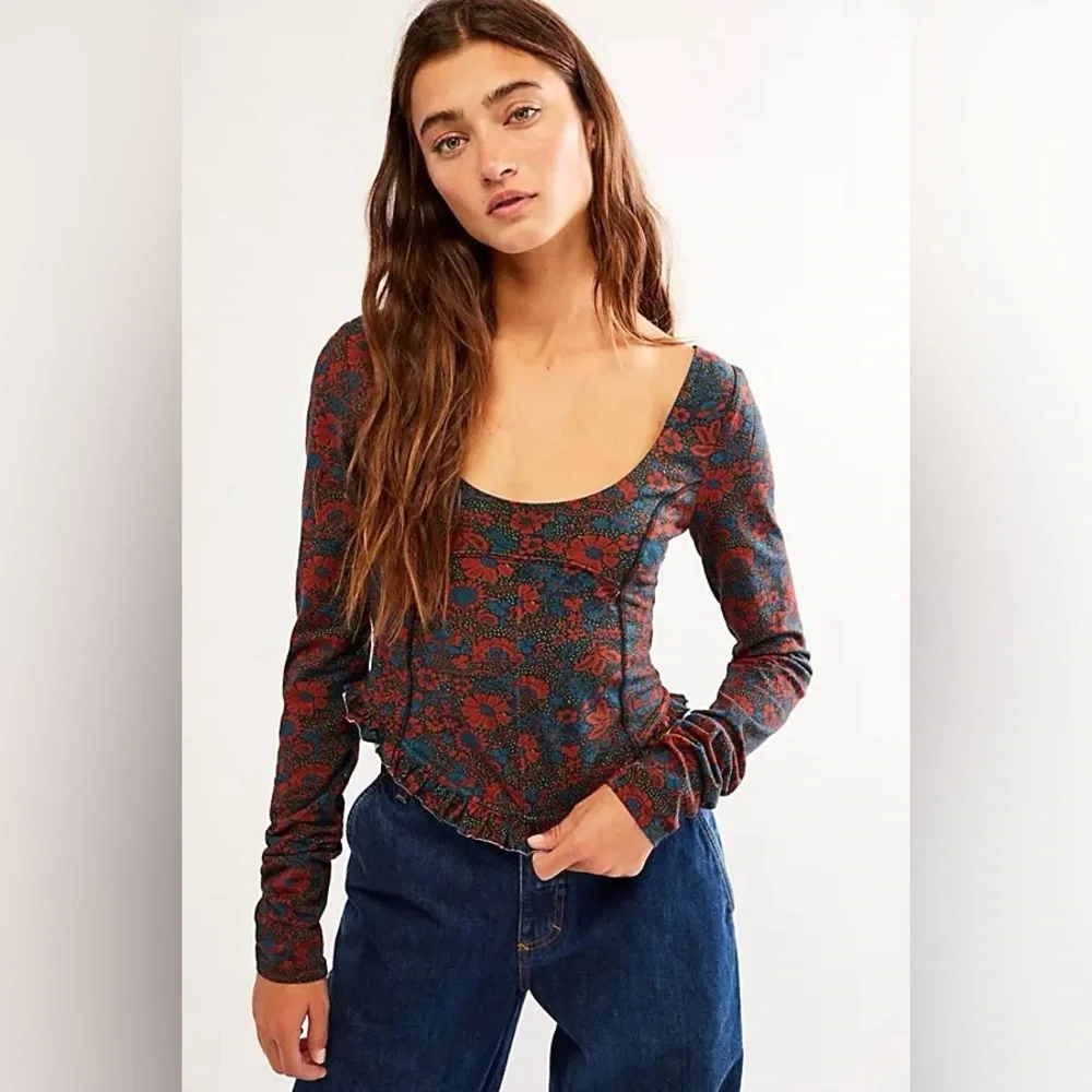 FREE PEOPLE Melanie Long Sleeve Floral Top - Size XS - Crisscross Back - NWT